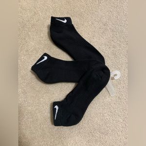 Nike Everyday Cushioned Low Cut Socks (3 Pairs)